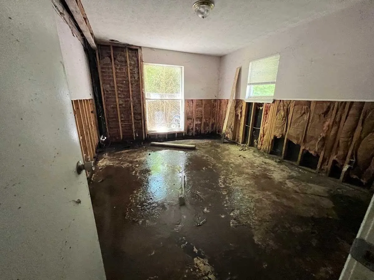 Water Damage Restoration services in La CaÃ±ada Flintridge, CA
